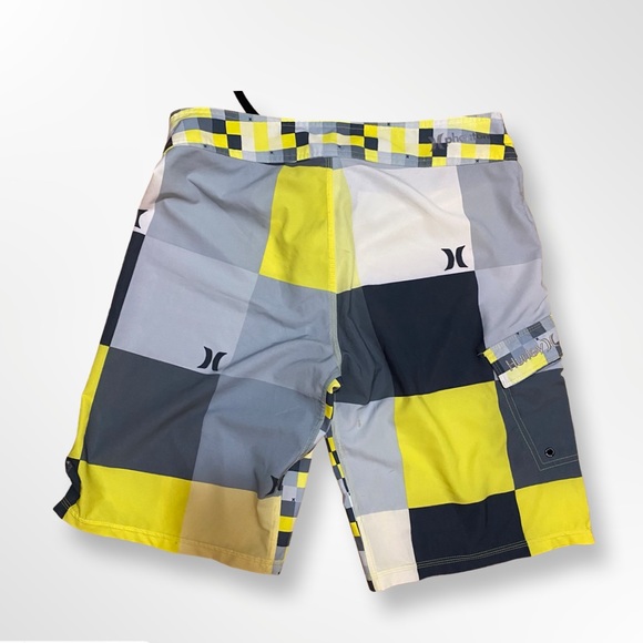 Hurley Phantom Men Boardshorts. Size 32 - Picture 2 of 2